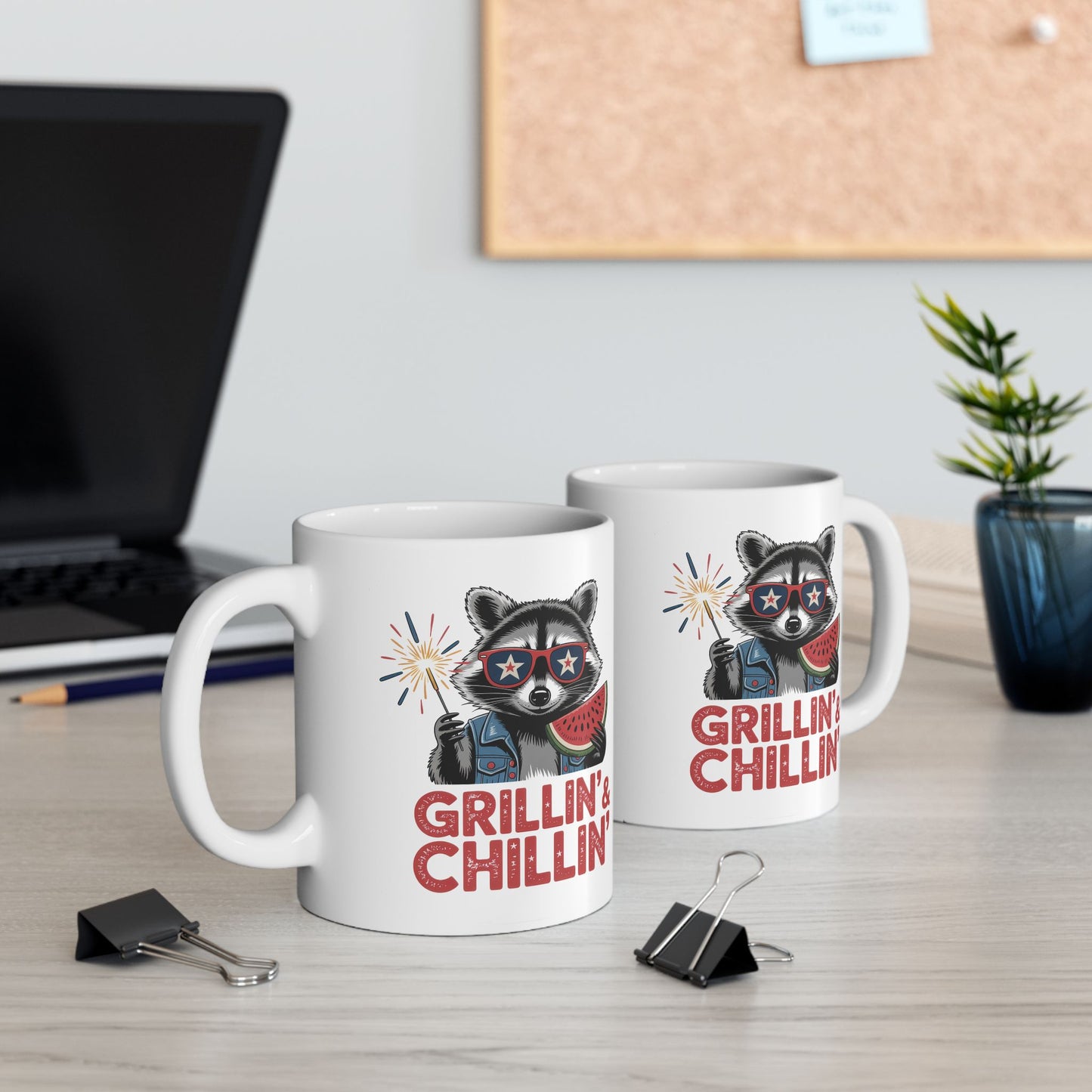 4th of July Mug - Grillin' & Chillin' Racoon