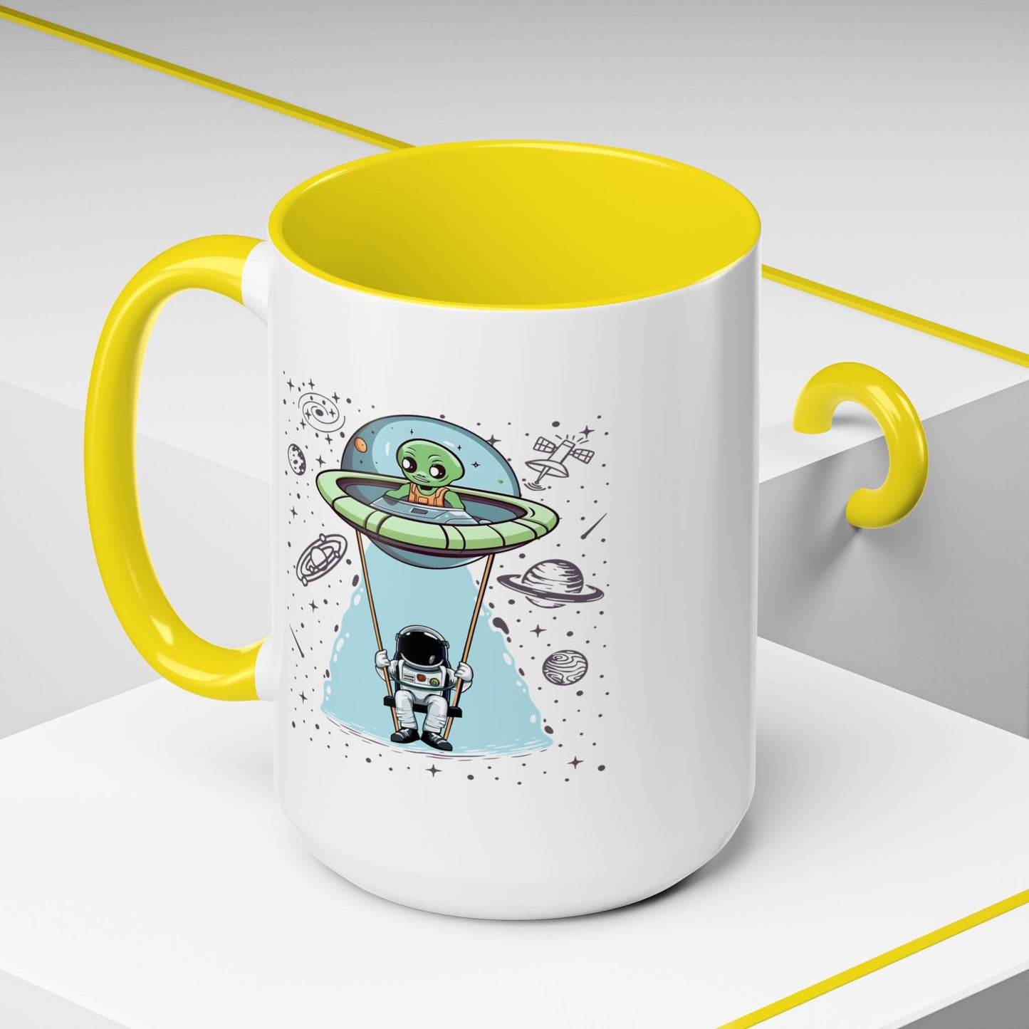 Alien Mug - Alien And Astronaut