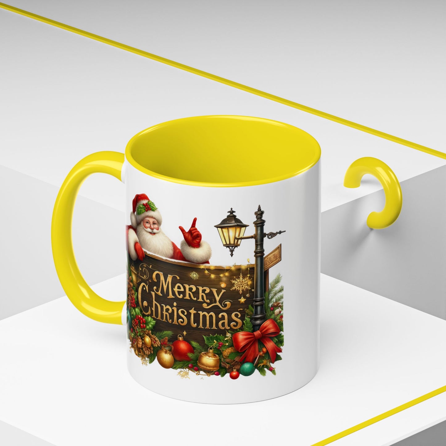 Christmas Mug - Merry Christmas Gold Text Santa Point Ornaments