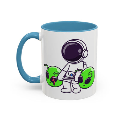 Alien Mug - Astronaut Lifting